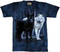 10-1106 - Black and White Wolves